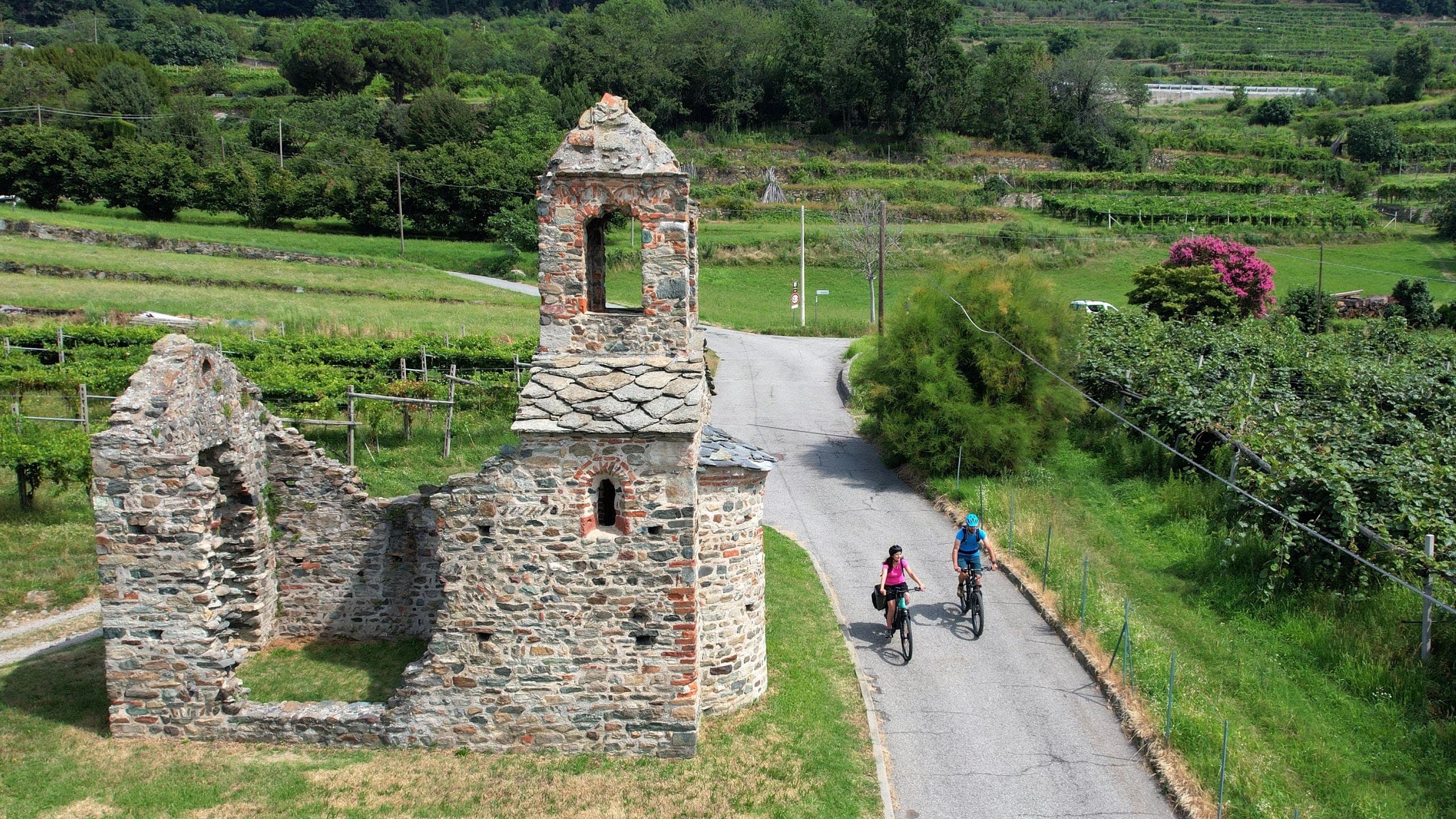 Turismo fuori porta: alla scoperta delle ciclovie di Oropa con l’e-bike
