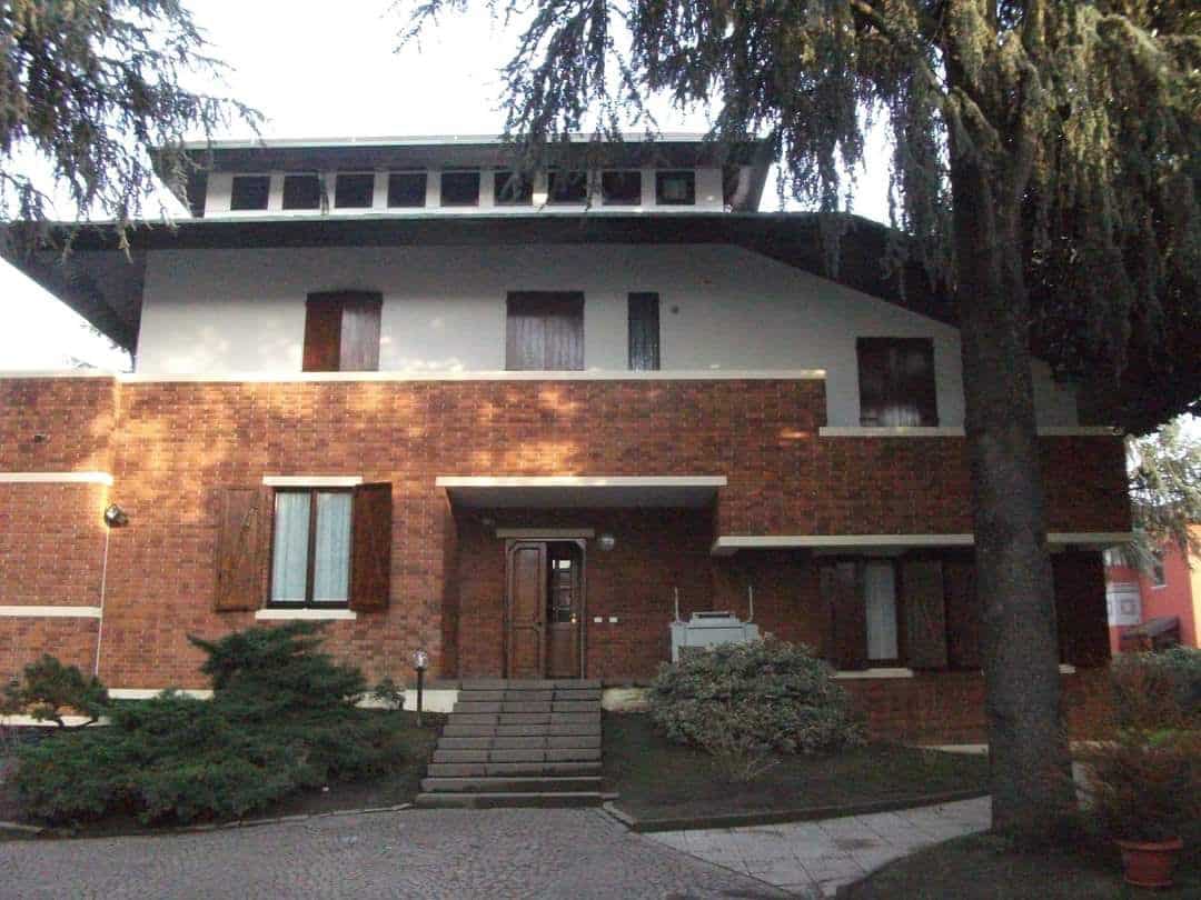 Milano: contro il caro affitti 14 posti letto gratuiti per studentesse universitarie offerti dalla Fondazione Girola. Una bella idea