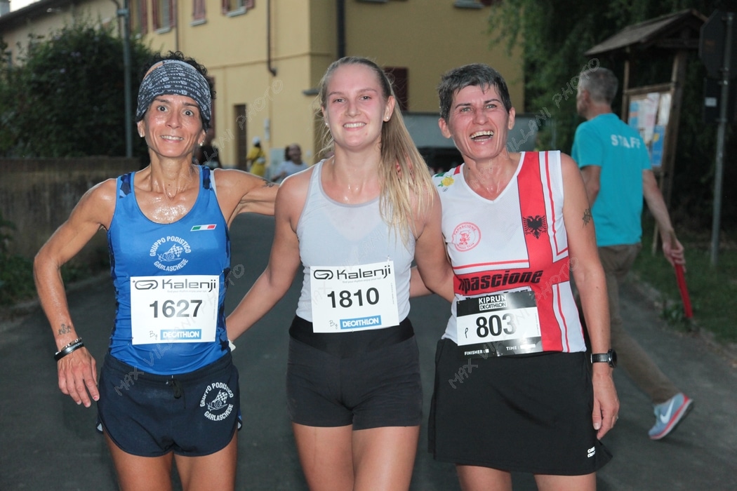 Stra Cassinetta, il fascino del borgo visto dai runner con il passaggio tra le storiche ville