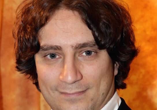 Meno social, più territorio. Consigli di comunicazione politica con Matteo Spigolon