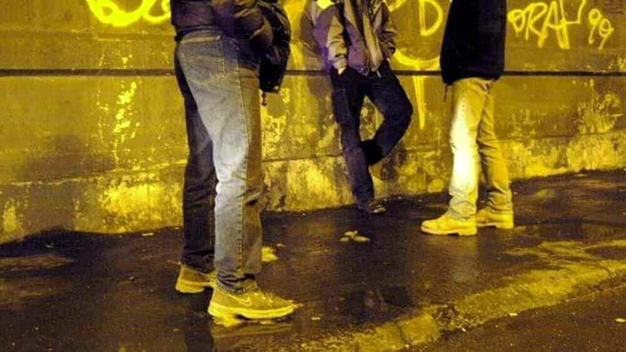 Aggressione a Novara: la Polizia individua sette minori