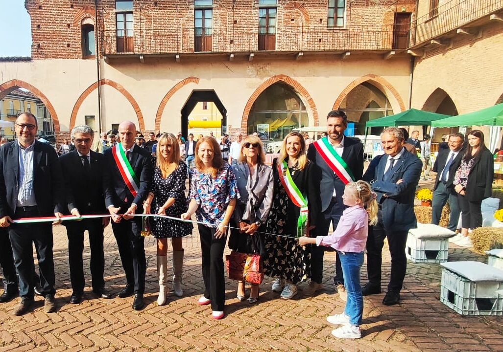 Abbiategrasso, parata di vip per la Fiera Agricola numero 540:  we assolato, kermesse fortunata