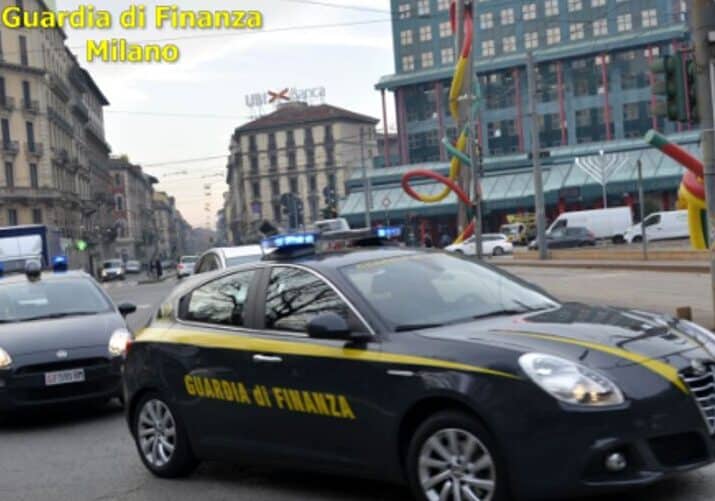 Milano, 58 arresti della Gdf per spaccio internazionale: 30 tonnellate di ‘roba’ dei narcos commercializzate da cinesi