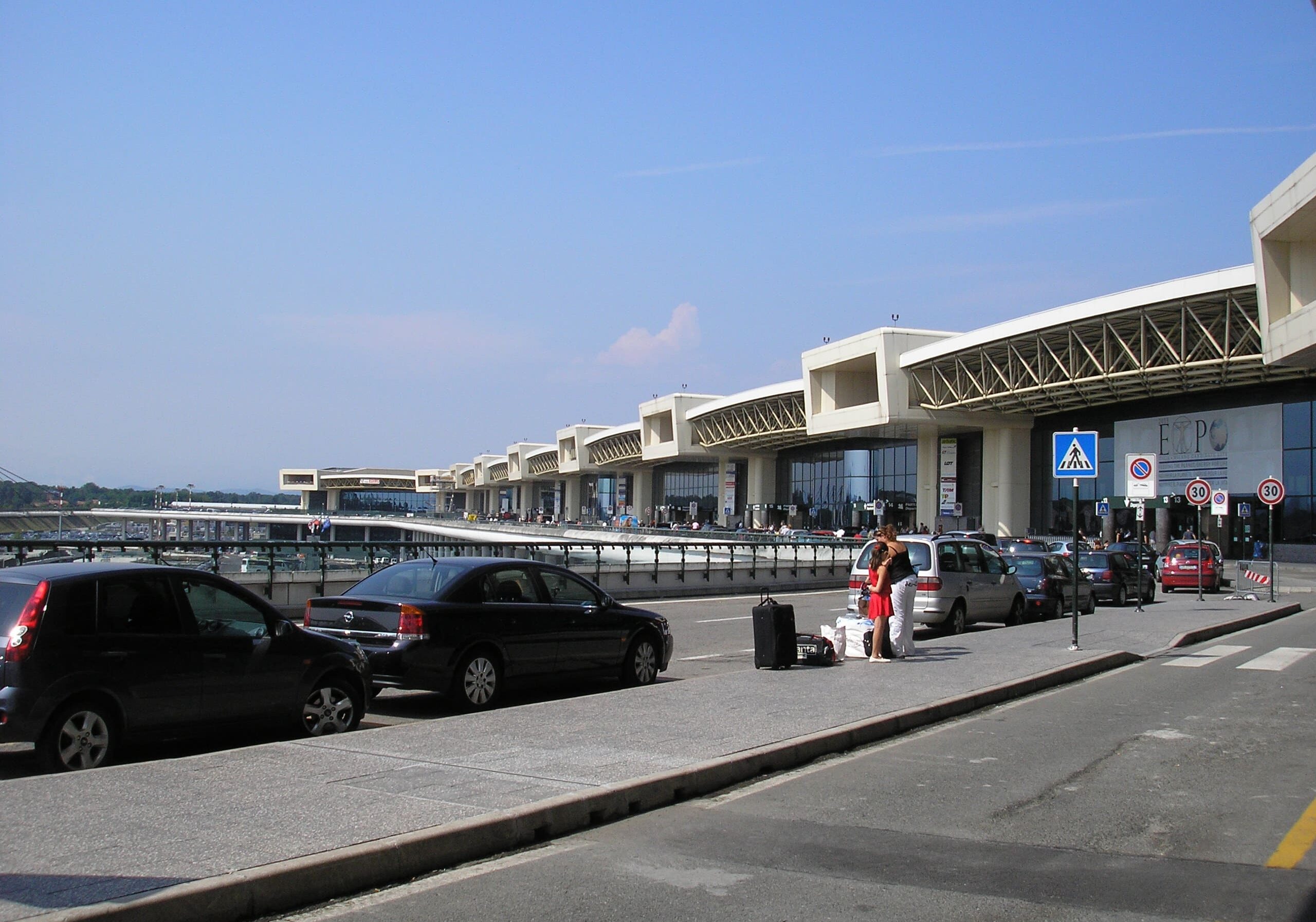 Malpensa compie 75 anni, “adesso è ora di battezzarla”