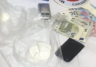 Ancora spaccio: 26enne arrestato a Milano