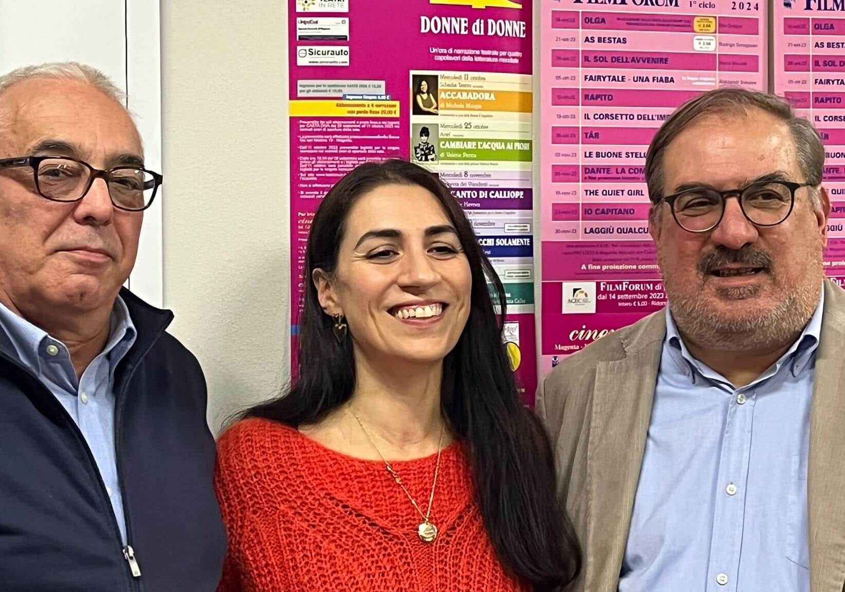 “Ti Racconto Un Libro 2023”: ancora ‘sold out’ al Nuovo di Magenta, mercoledì 29 Lucilla Giagnoni