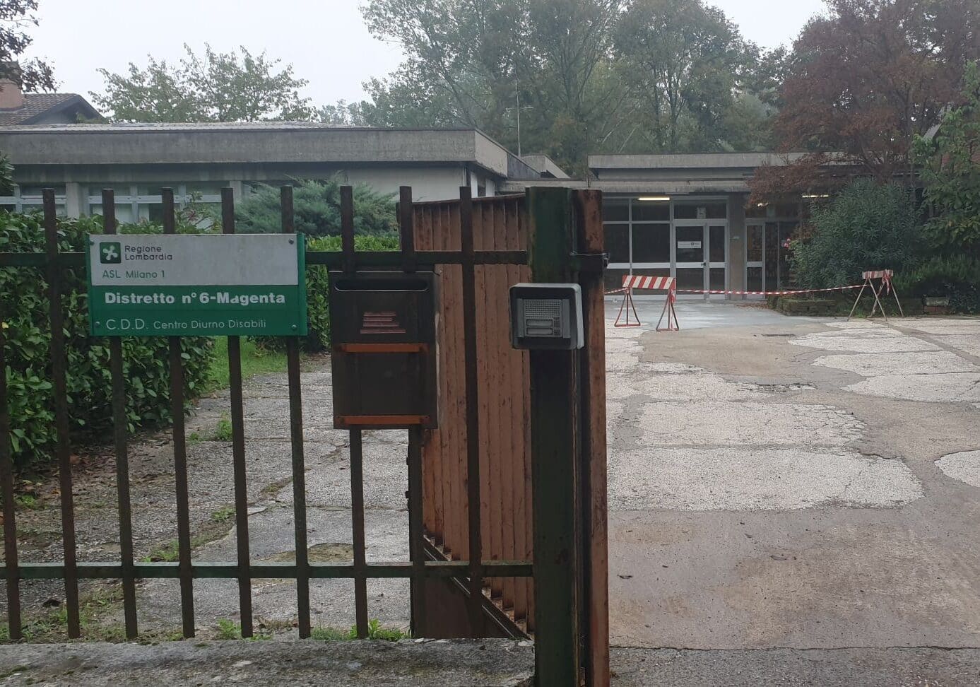 Magenta, il centro diurno disabili versa in condizioni di degrado: parlano i genitori