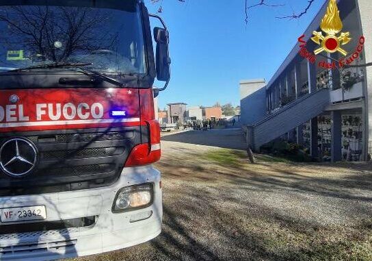 Gallarate: cade da 4 metri, operaio grave in ospedale