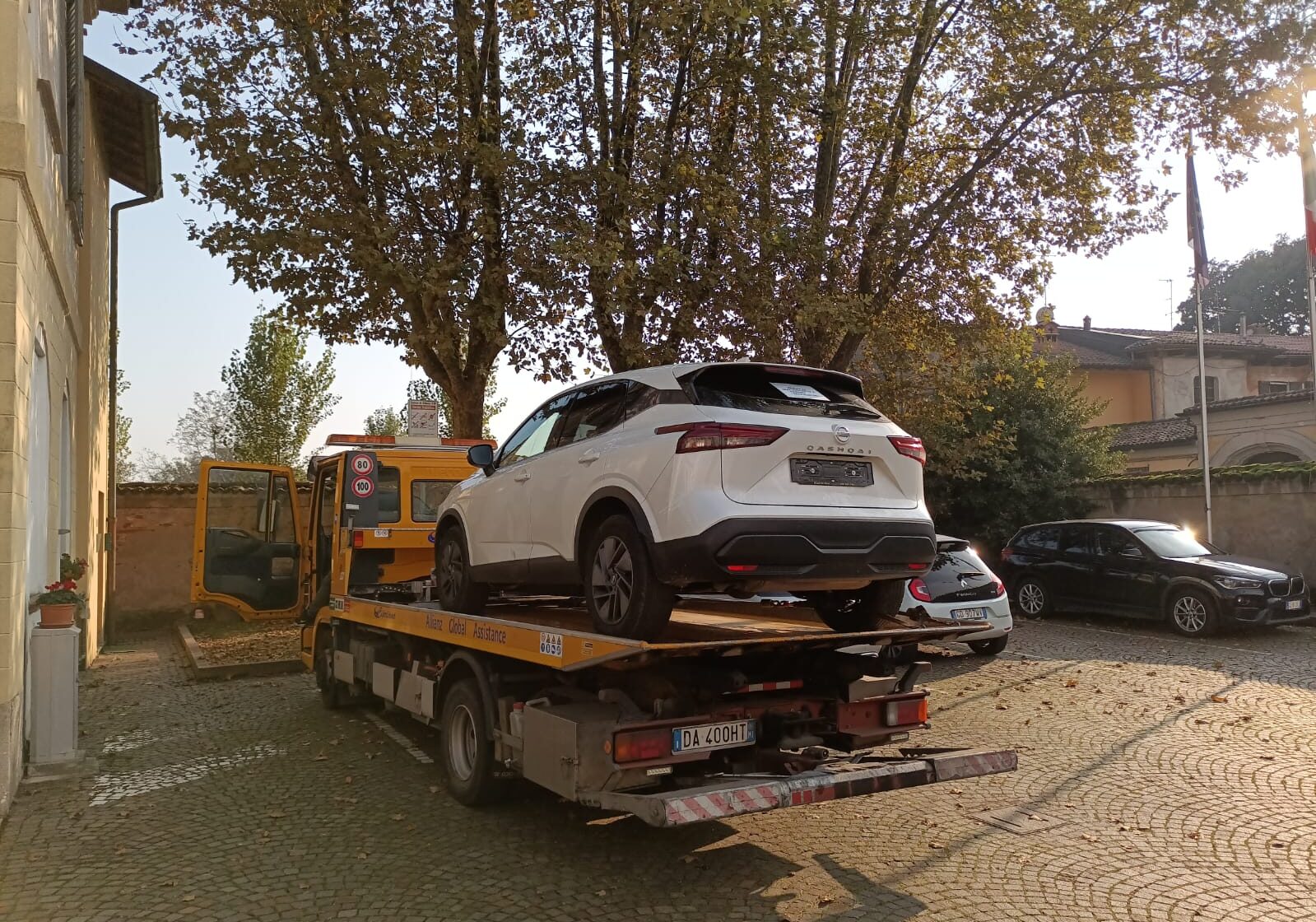 Automobilista in fuga a Robecco sul Naviglio, bloccato dalla Polizia locale