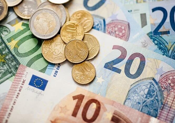 Pd Magenta, sabato raccolta firme per il salario minimo