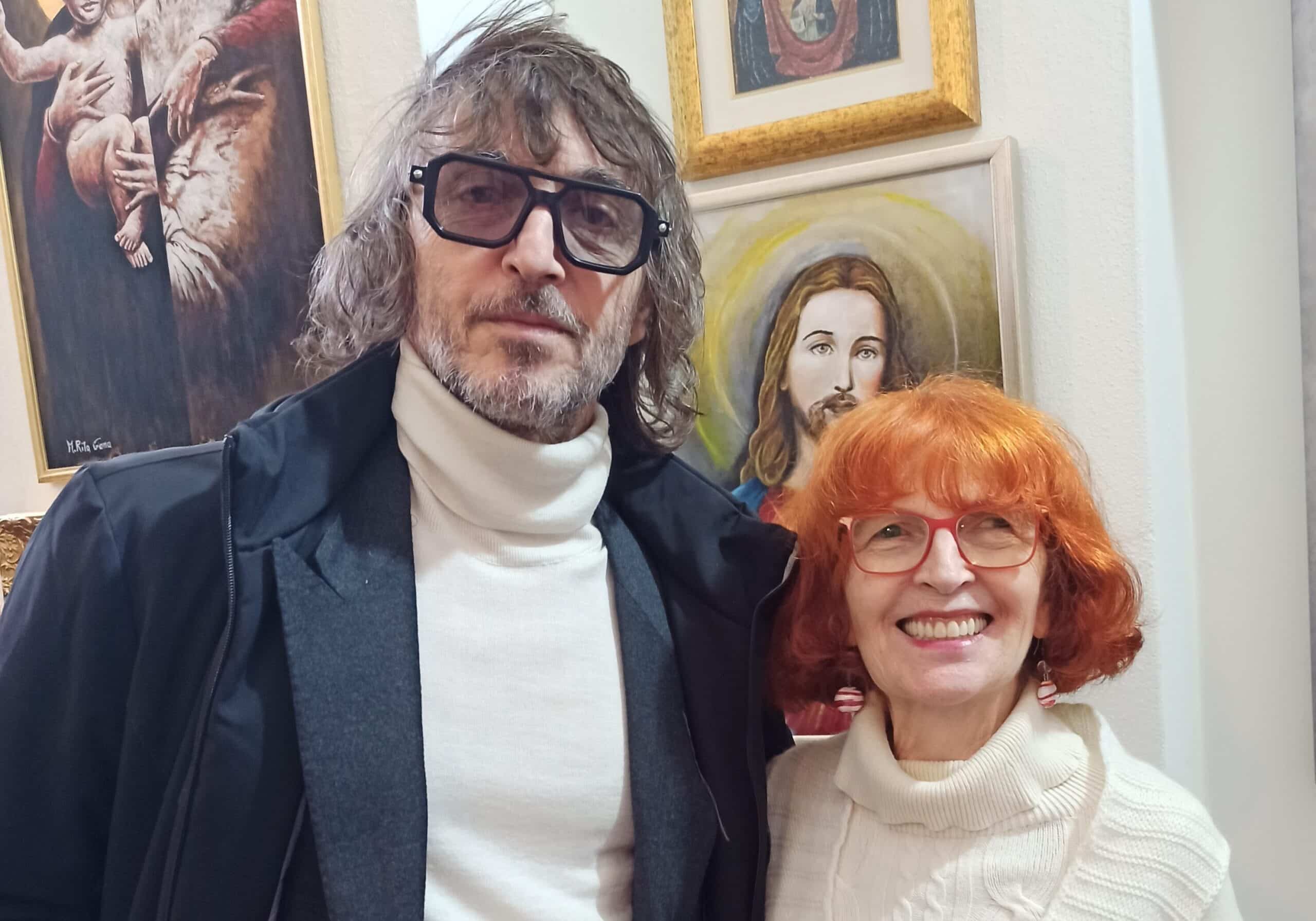 Sgarbi ‘benedice’ nuovamente l’arte della corbettese Giannina Adelaide Salvi alla Biennale di Milano