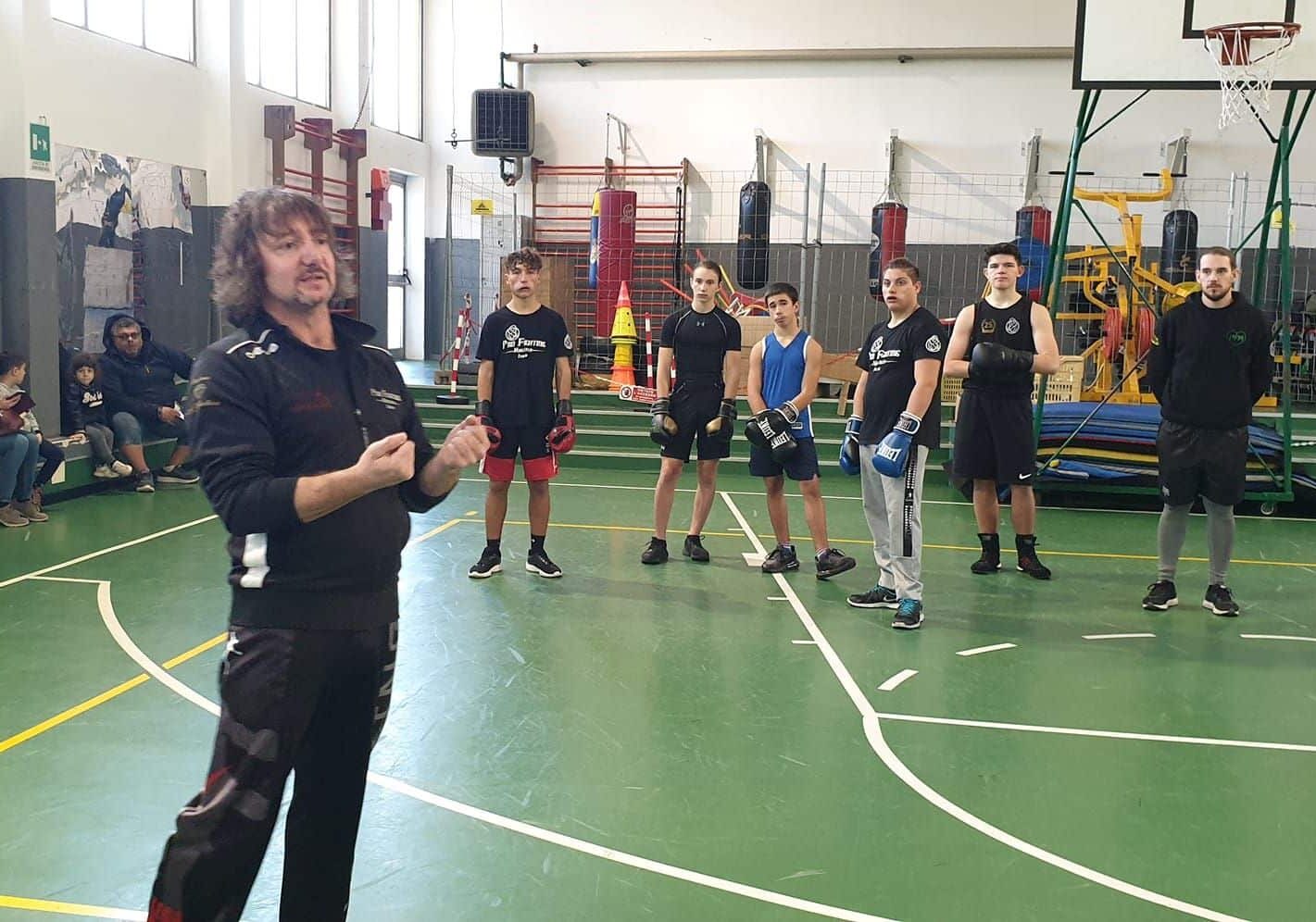 Stage Pro Fighting per Aicit Magenta, sport e solidarietà vanno a braccetto