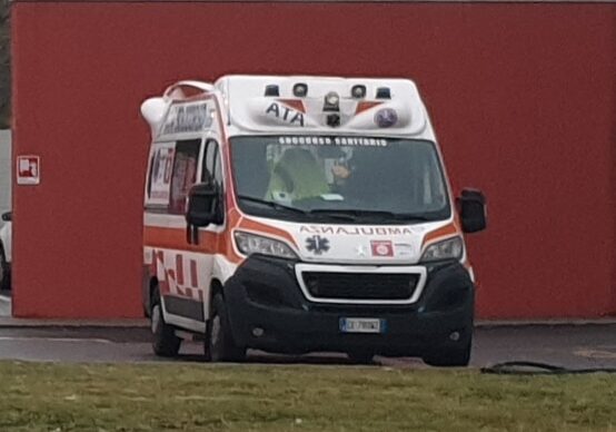 Incidente tra Vittuone e Cisliano blocca la provinciale: ferita una ragazza