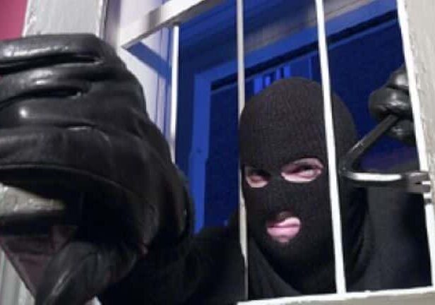 Magenta, donna torna dalla messa e trova la casa svaligiata