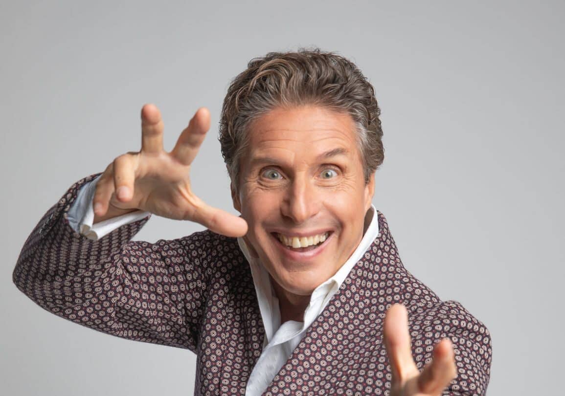 Al Manzoni di Milano, dal 3 al 7 gennaio, Festival della Magia con Raul Cremona