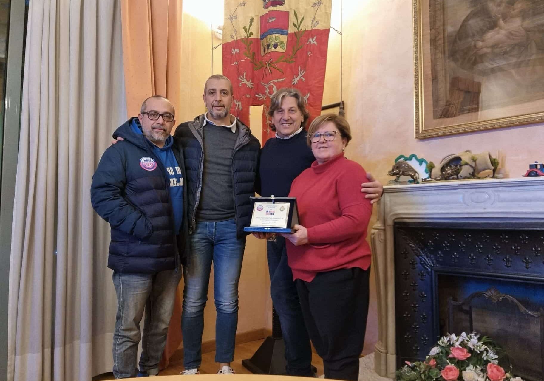 Marcallo con Casone: una targa per la Polisportiva 2012 del Volley