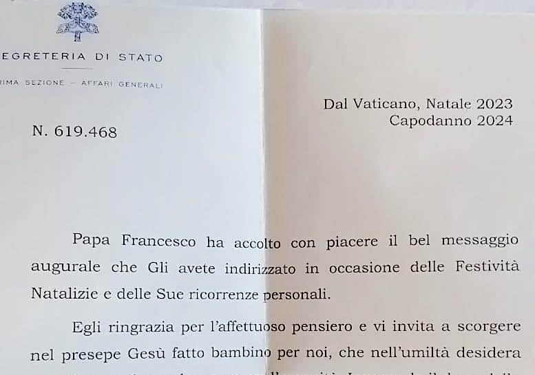 Gli auguri delle classi quinte sono arrivati … in San Pietro. E Papa Francesco ha risposto