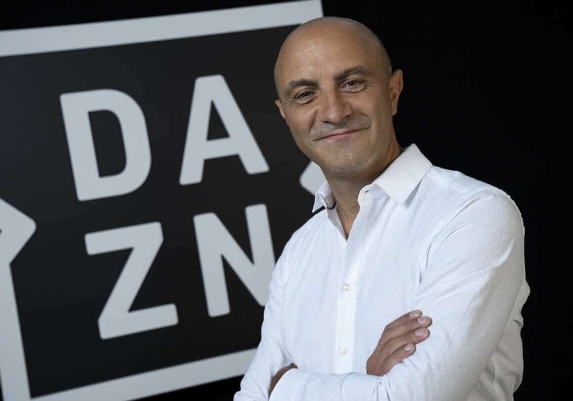 Ricky Buscaglia fa ‘volare basso’ i rossoneri: “Milan, la sua missione può essere l’Europa League”