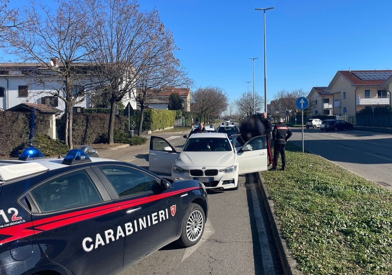 Rapina e sequestro di persona: due cinesi arrestati dai CC di Abbiategrasso dopo colpo in sala slot a Magenta