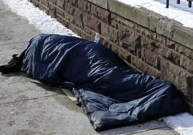 Clochard 40enne morto di freddo a Varese