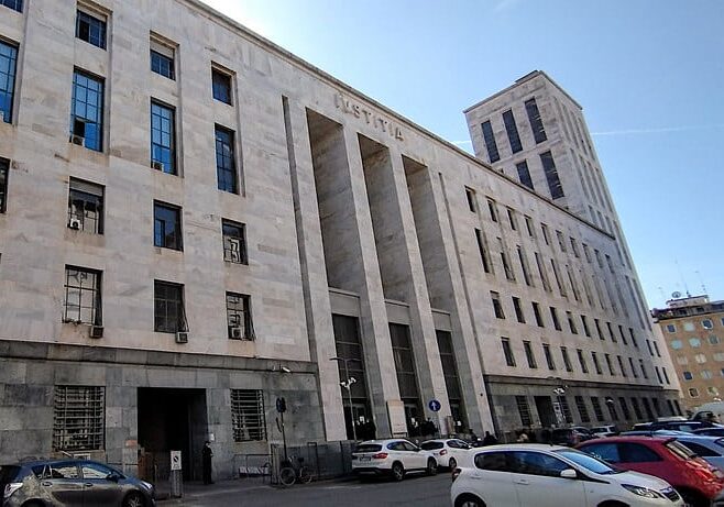 Cadde da palazzo Giustizia di Milano: avvocato risarcito con 1 milione e mezzo di euro
