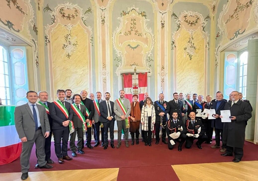 Giornata della Polizia Locale a Trecate: consegnate le onorificenze agli agenti