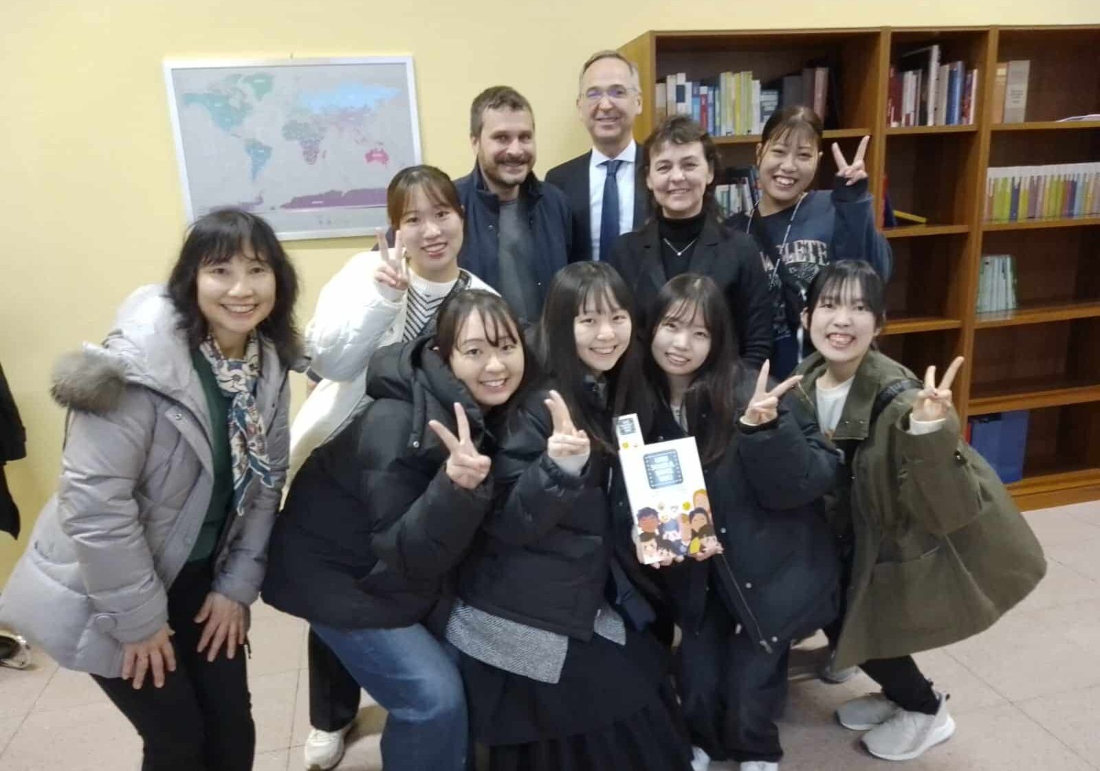 Da Oriente a Occidente, è di nuovo  “Santa Caterina meets Japan”