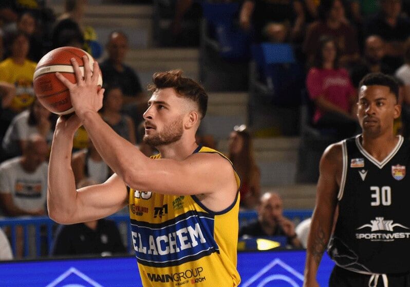 Basket A2, domenica Vigevano sfida Cantù. Pansa: “Giochiamocela a viso aperto”