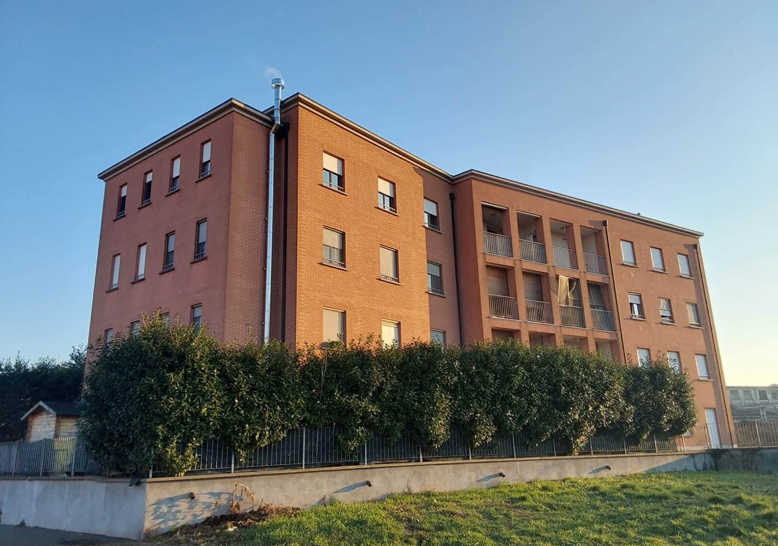 Alloggi Aler sfitti ad Abbiategrasso, l’affondo di Negri (Pd)