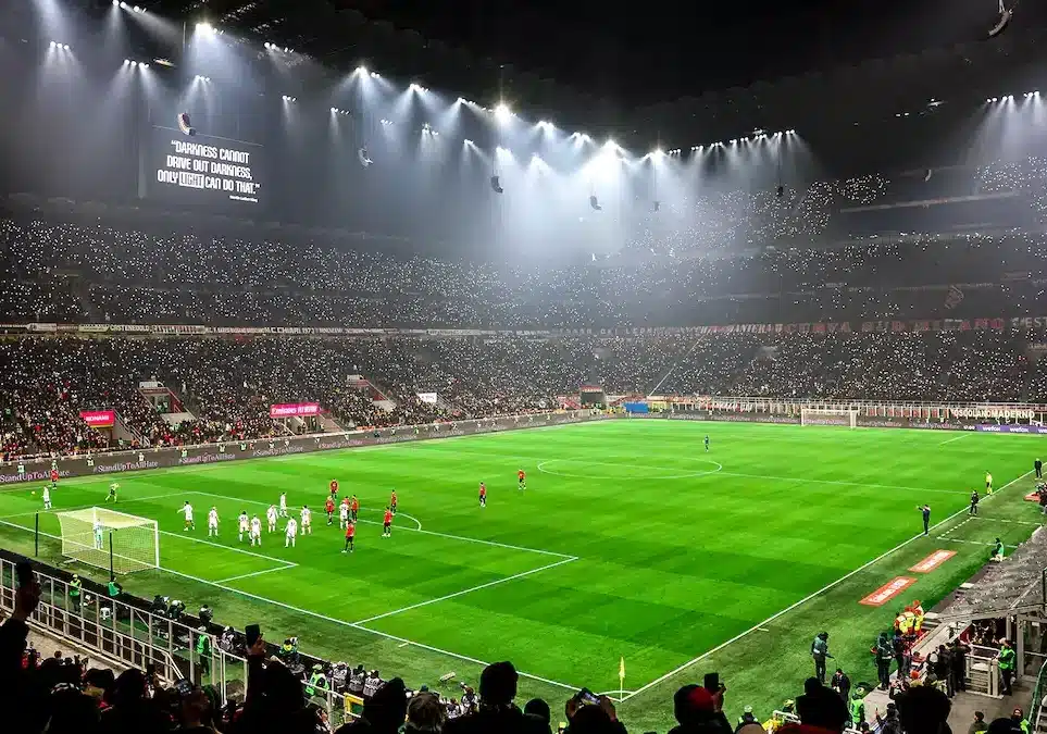 Milano: il Prefetto decreta il divieto vendita di alcoolici per Milan – Rennes di Europa League
