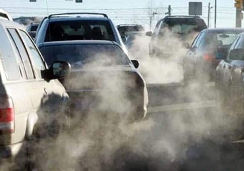 Smog, dopo i dati su Milano, Fontana risponde: “Noi siamo sotto i parametri stabiliti in Ue”