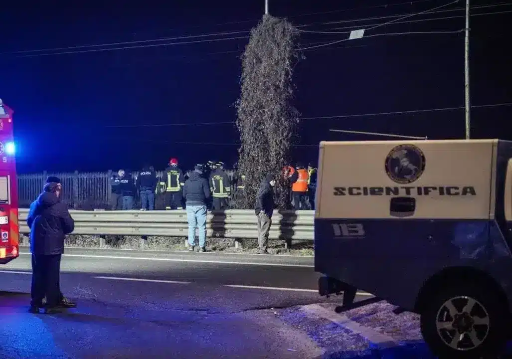 Novara: 30 enne nordafricano muore travolto da treno attraversando passaggio a livello