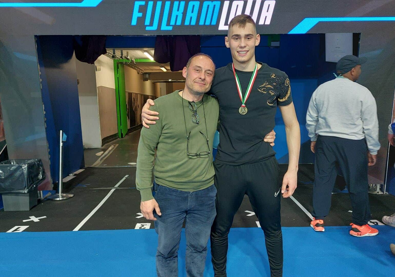 Straordinario bis di Tommaso Pucci della Versus è di nuovo bronzo ai campionati italiani di lotta greco romana