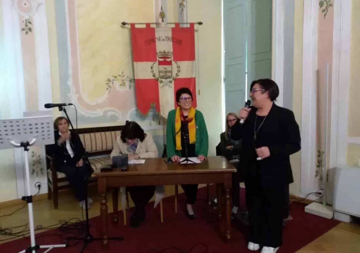 Trecate. “Donne di cuore, nel cuore”. Successo per il tributo a Tina Anselmi