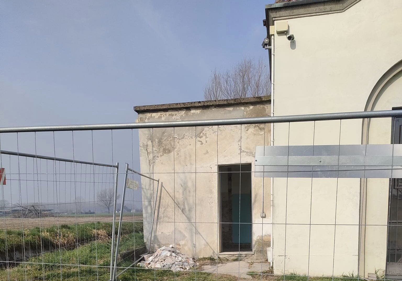 Robecco Futura: finalmente i bagni al cimitero