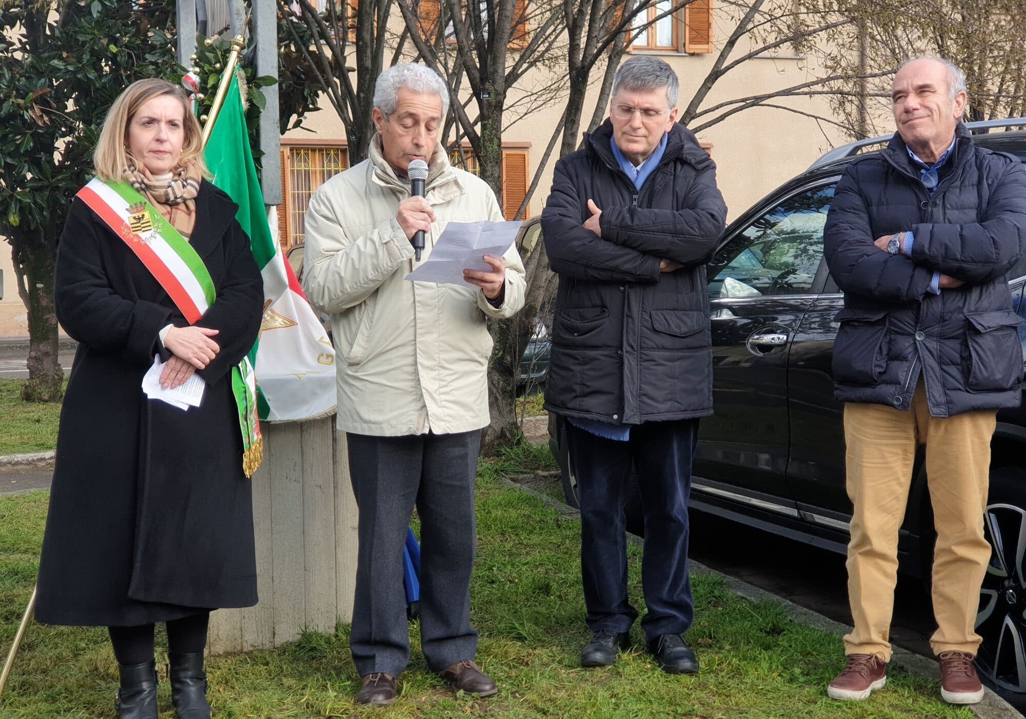 Magenta, ricordati i Giusti Magentini davanti alla Stele di via Diaz