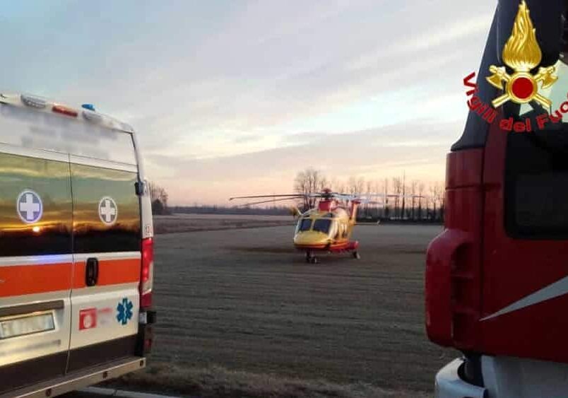 Moto contro auto: due morti nel Novarese