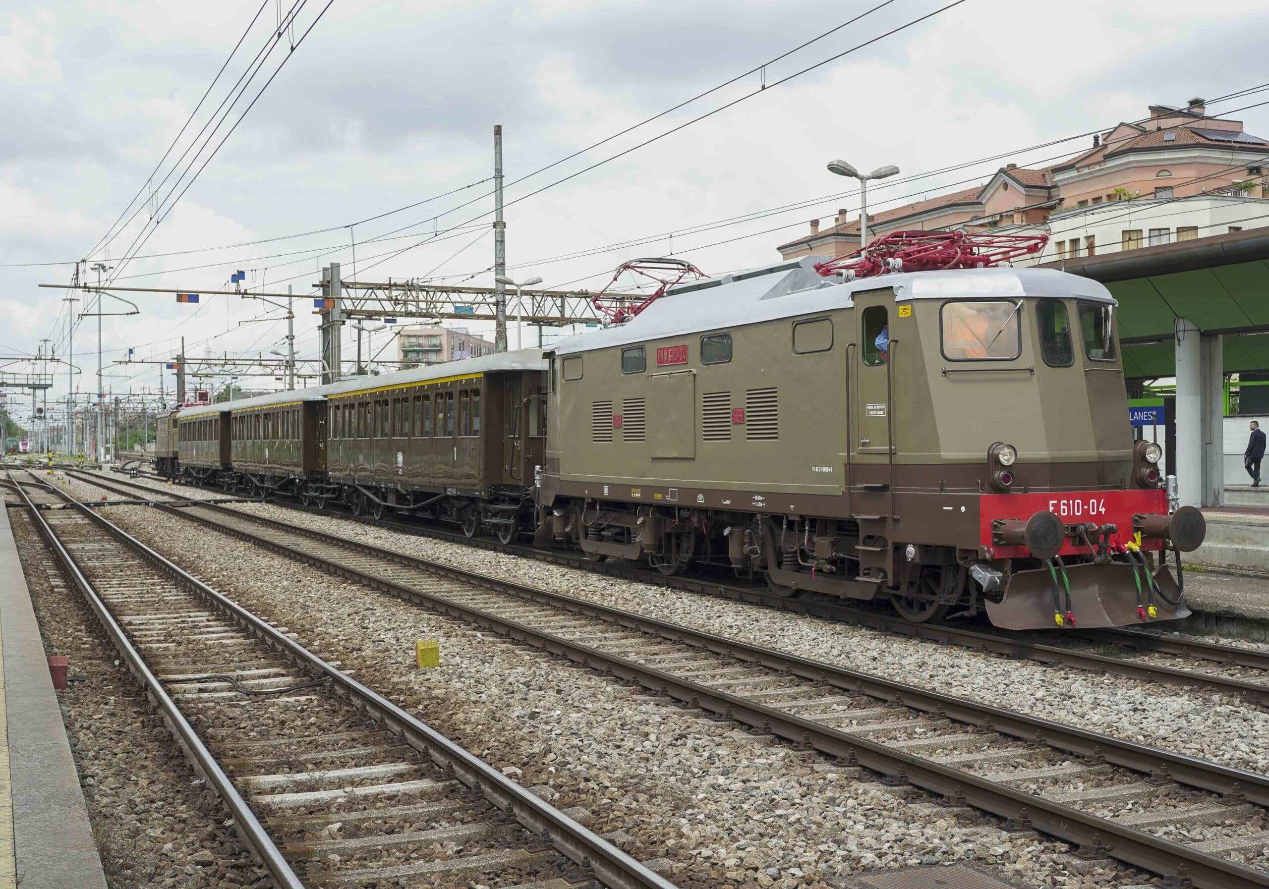 Trenord: il treno storico festeggia 100 anni con otto corse verso i Laghi Maggiore e di Como