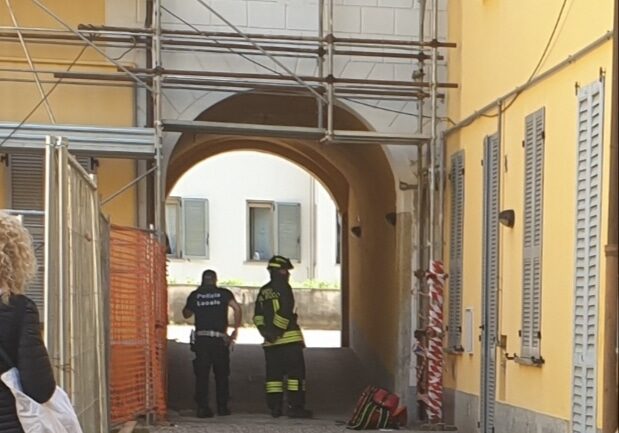Magenta: tragedia sul lavoro, aveva 36 anni l’operaio precipitato per 12 metri nel cantiere di via Garibaldi