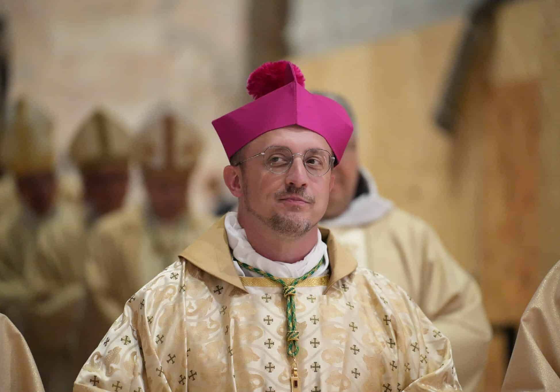 Don Flavio Pace Arcivescovo: la celebrazione sacra e le sue prime parole