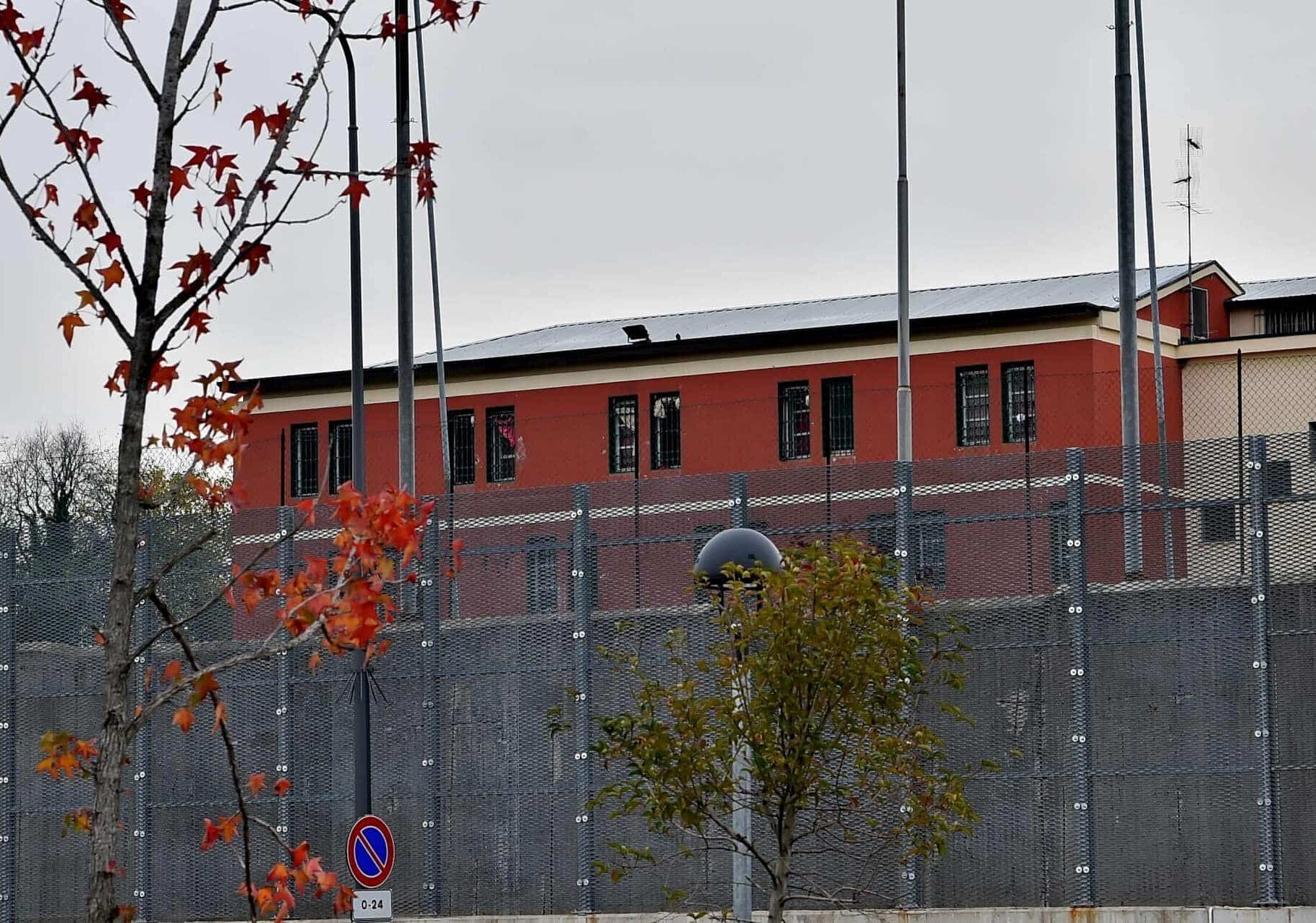 Incendio al carcere Beccaria di Milano, nessun ferito