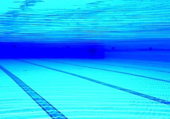 Piscina di Cerro Maggiore, la decisione della Corte d’Appello: “Dal 31 maggio dovrà essere restituita al Comune”