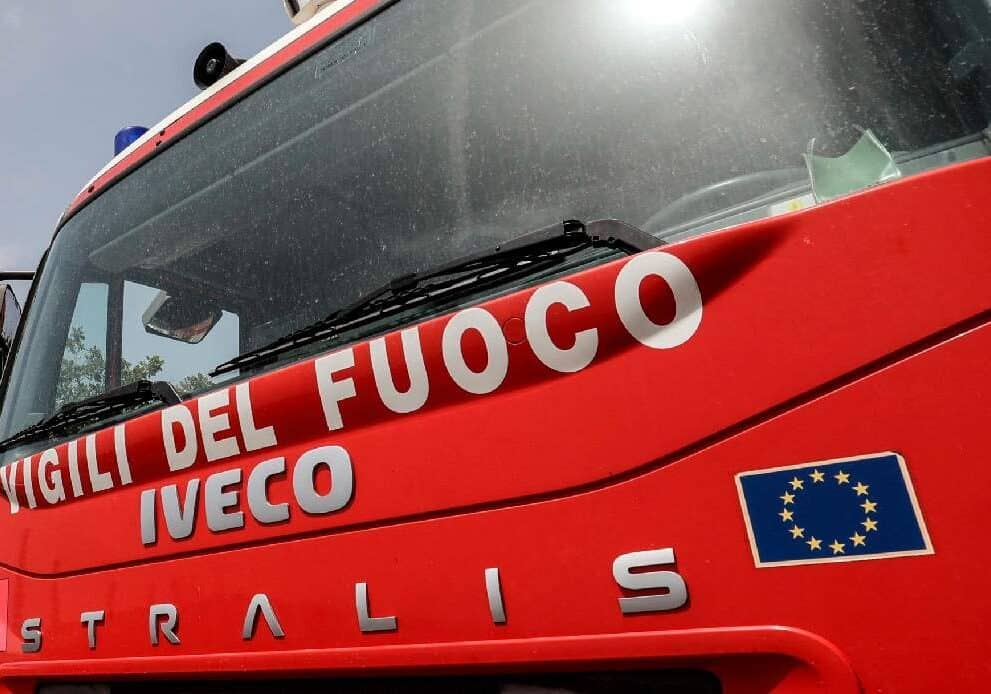 Novara, auto nel canale: muore 80enne