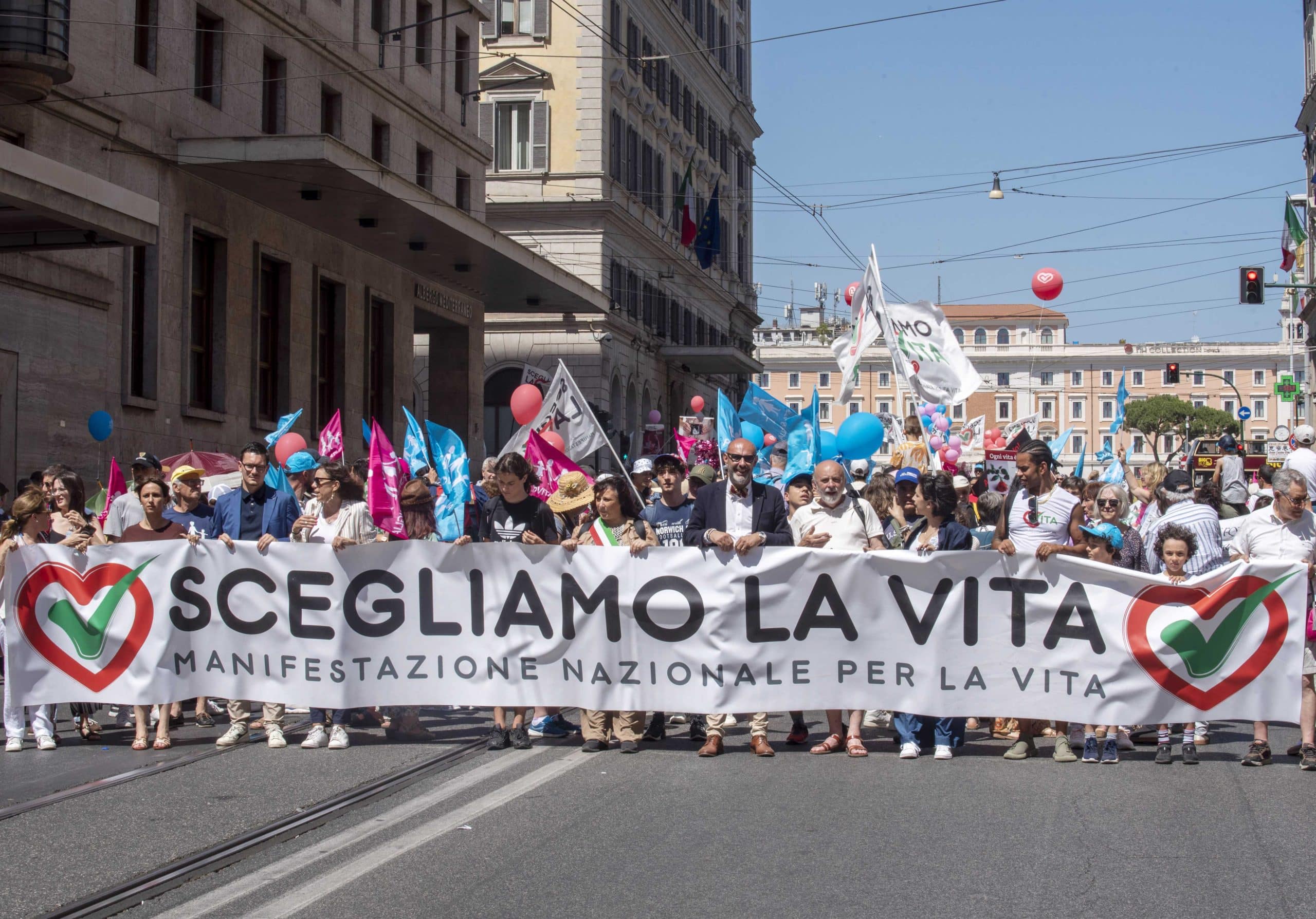 Il Popolo per la Vita marcia contro la dittatura del Pensiero Unico. NO al relativismo culturale