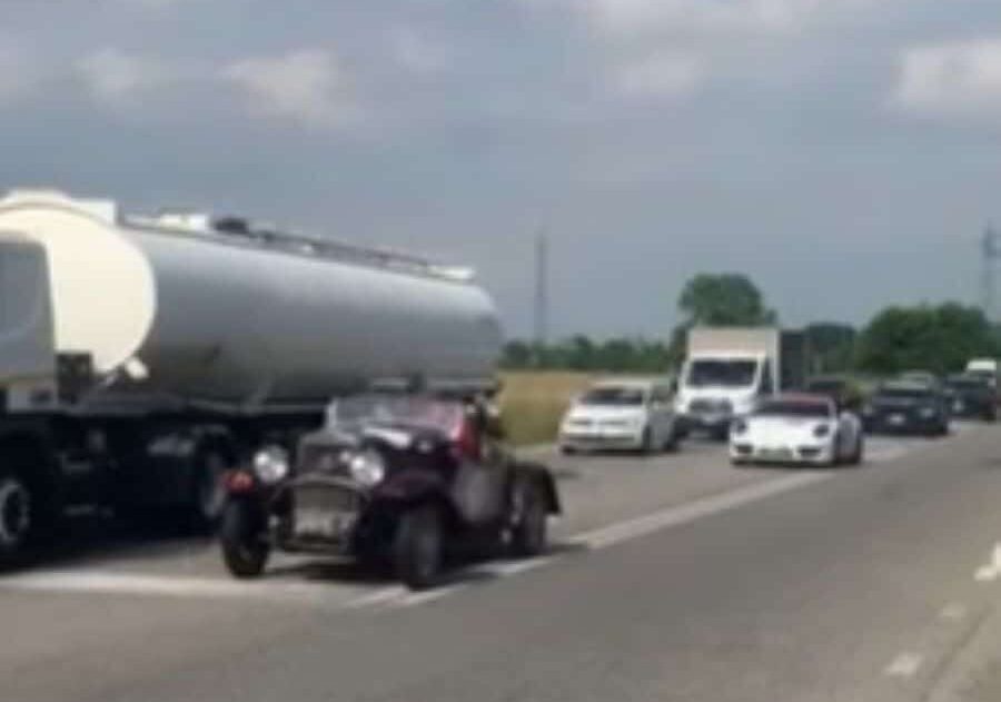 Boffalora sopra Ticino: ecco il passaggio della Mille Miglia in località Magnana