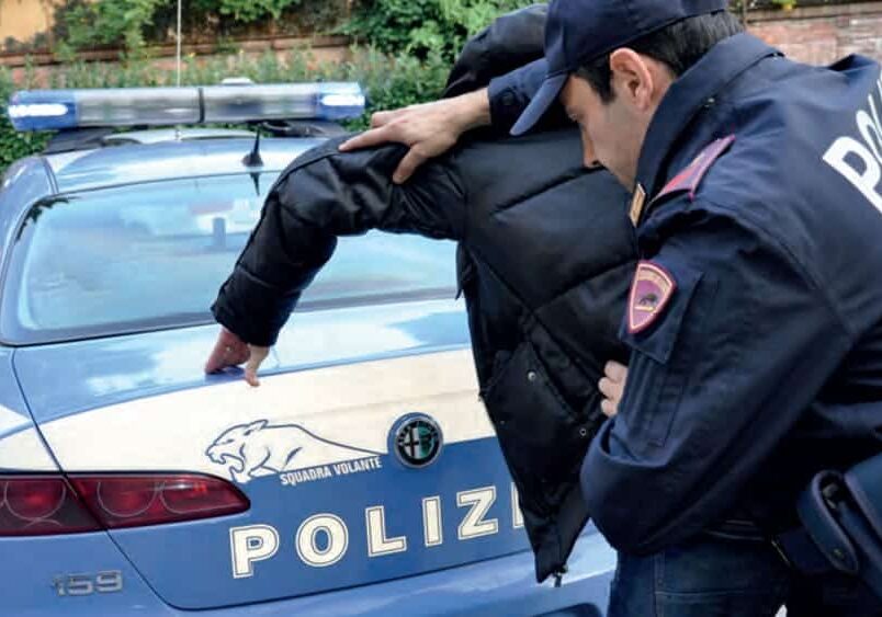 Como: diede fuoco al garage ma era evaso da domiciliari, arrestato un marocchino