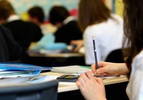 Arconate, furto al liceo: rubati a una ragazza i soldi della festa di fine anno