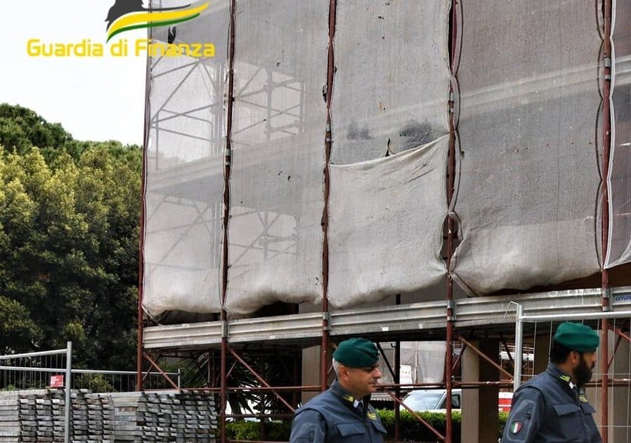 A ridaje: truffa sul bonus facciate grillino, 8 milioni sequestrati a Milano