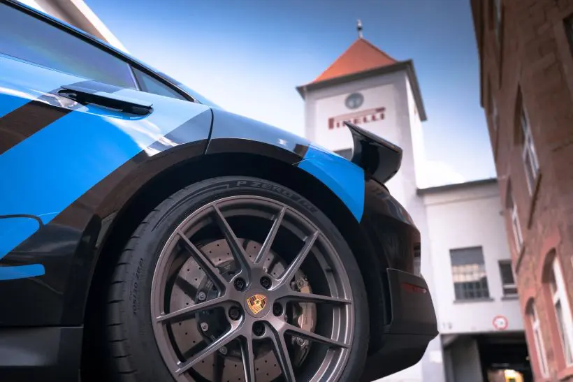 Pirelli, oltre 500 omologazioni su pneumatici Elect