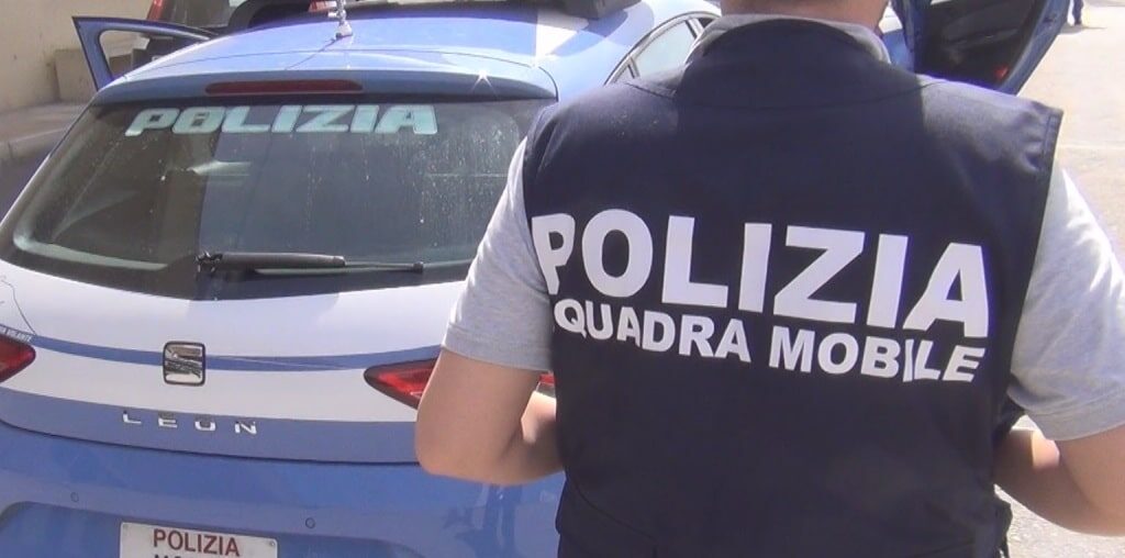 Milano: due 19 enni arrestati in Versilia. Erano lì per rapinare orologi di lusso